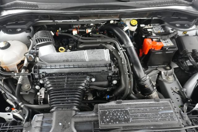 Certified 2025 Ford Escape ST-Line Select AWD/4WD image 35