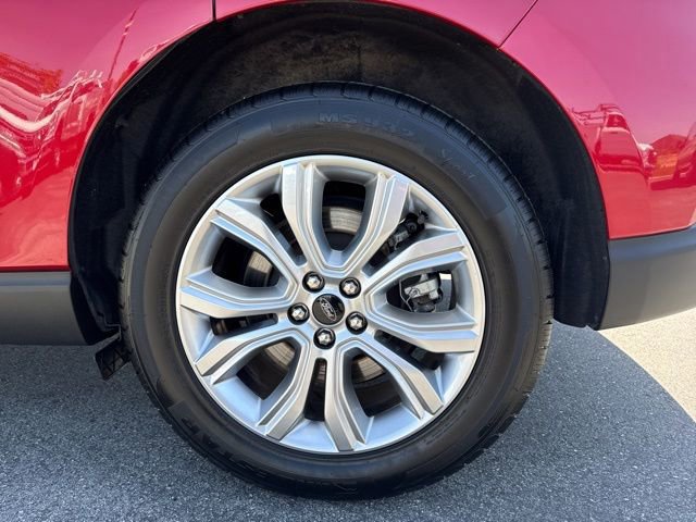 Certified 2024 Ford Edge Titanium AWD/4WD image 11