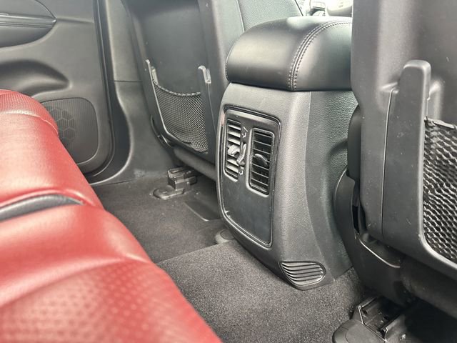 Used 2020 Jeep Grand Cherokee Laredo w/ 18" Wheel & 8.4" Radio Group AWD/4WD image 38
