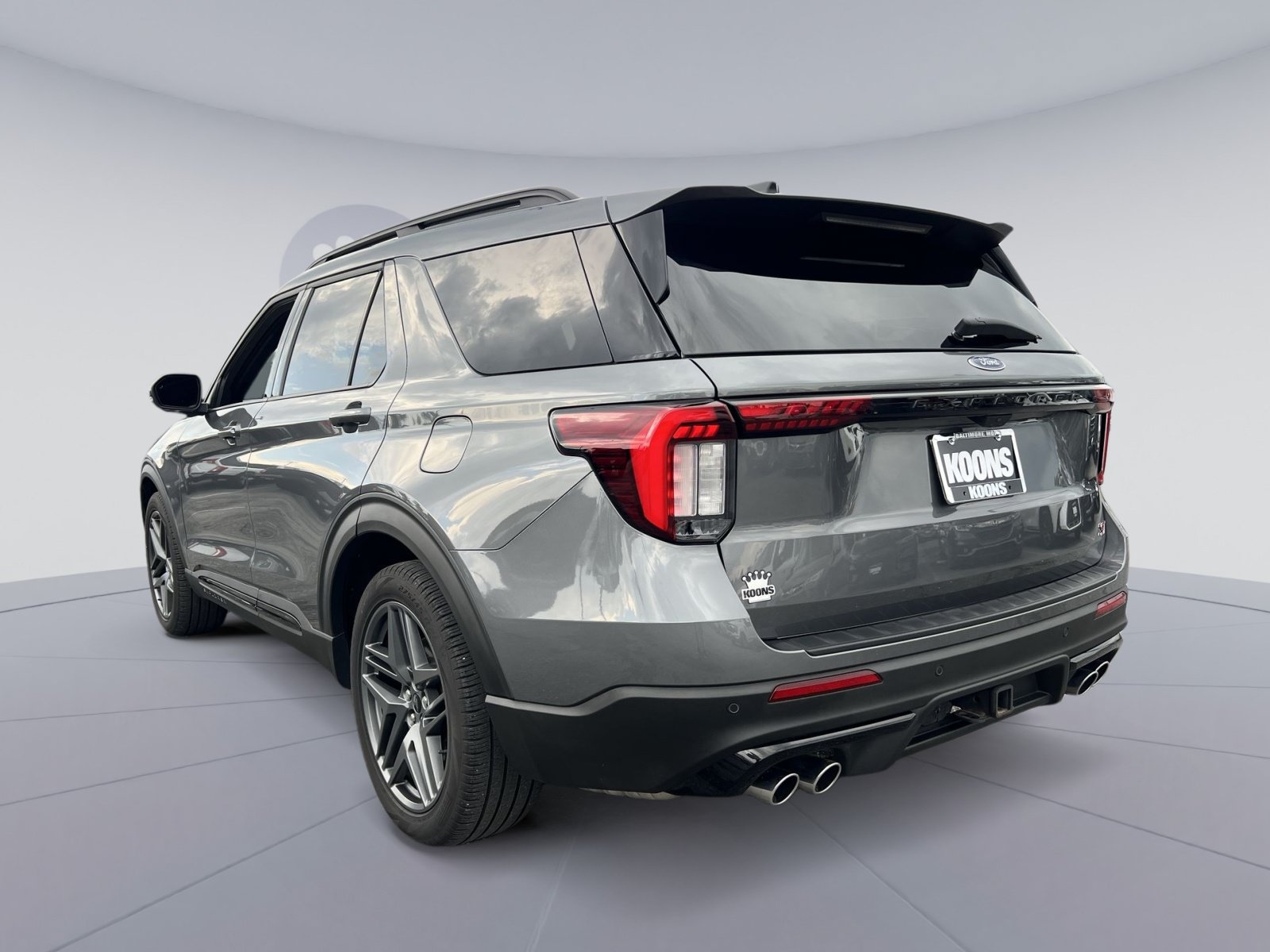 Certified 2025 Ford Explorer ST AWD/4WD image 4