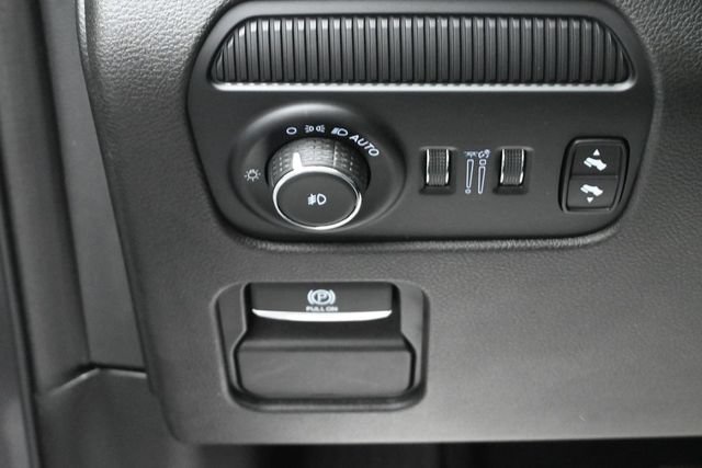 Used 2023 Jeep Wagoneer Series II AWD/4WD image 11