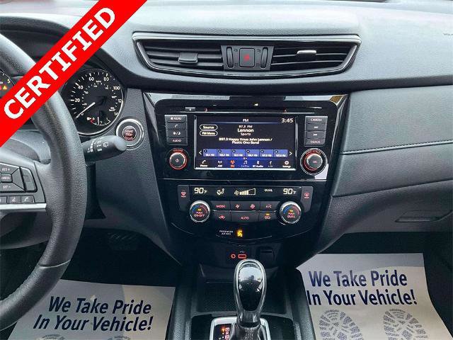 Used 2020 Nissan Rogue SV image 16