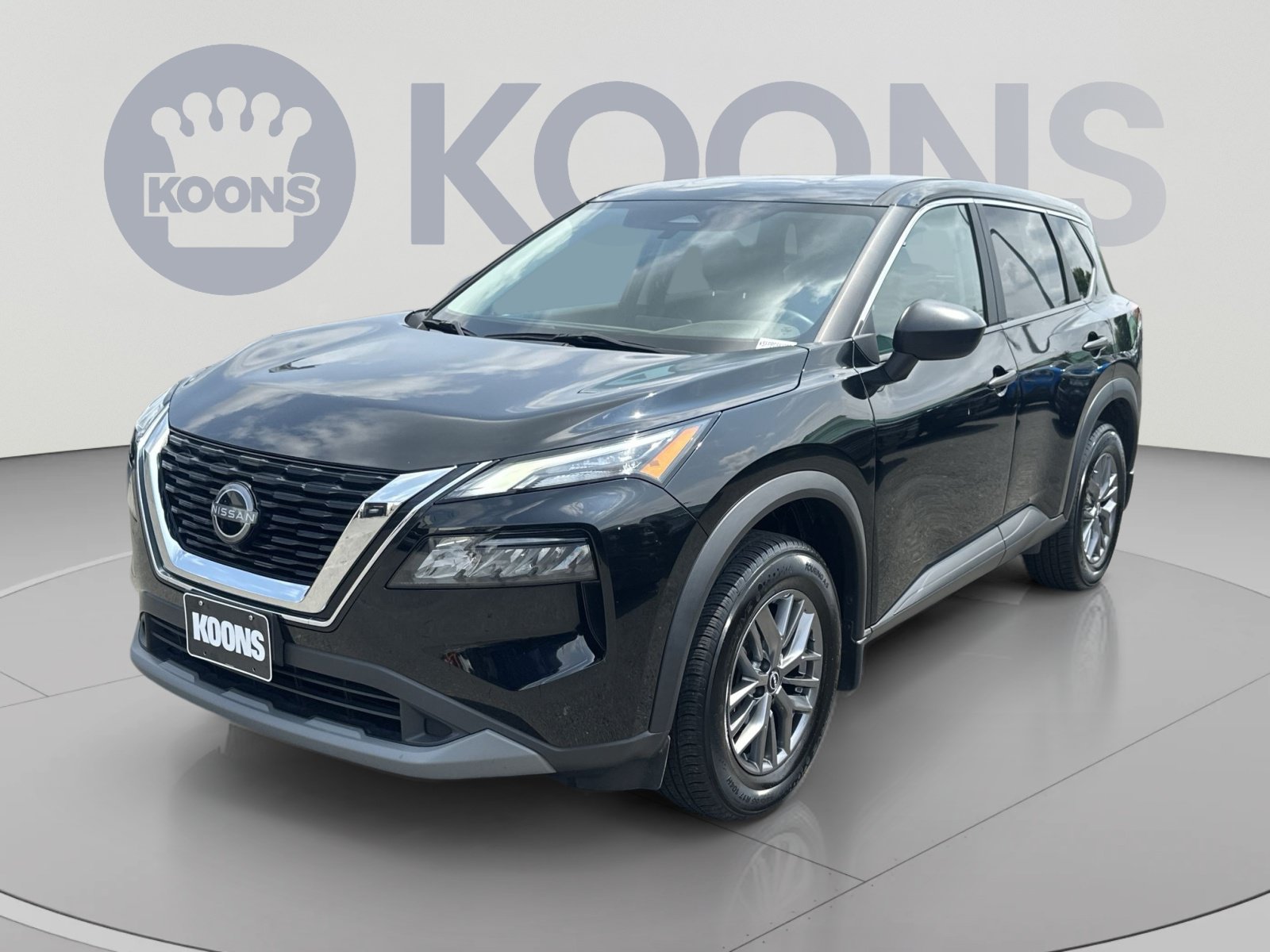 Used 2023 Nissan Rogue S AWD/4WD image 5