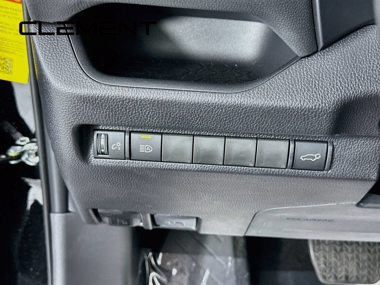 Used 2025 Toyota RAV4 XLE w/ Convenience Package FWD image 14