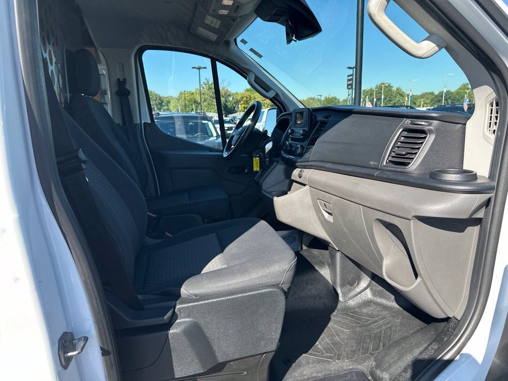 Certified 2025 Ford Transit 250 Low Roof w/ Exterior Upgrade Package RWD image 11