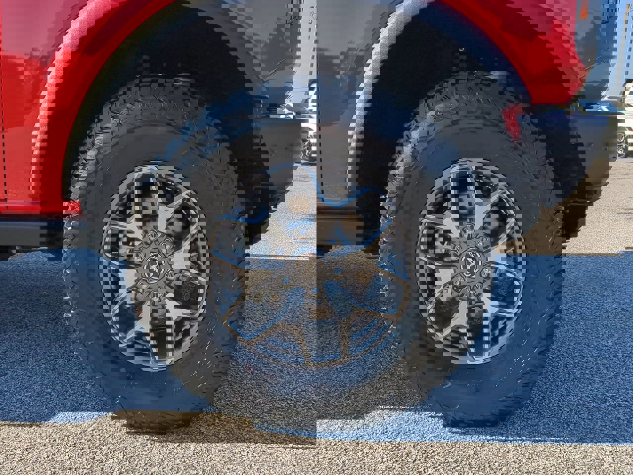 Certified 2023 Ford Bronco Badlands image 9