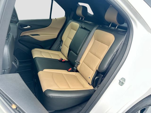 Used 2023 Chevrolet Equinox Premier AWD/4WD image 32