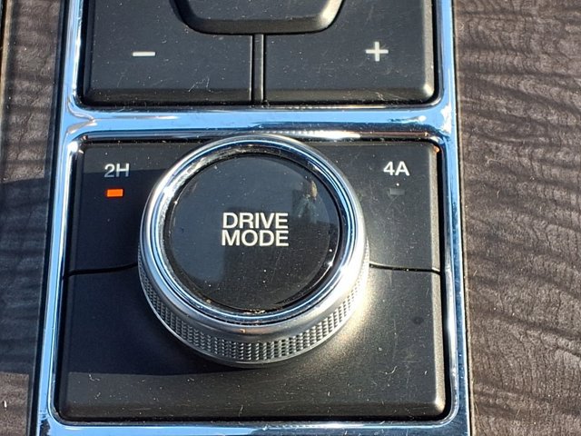 Certified 2020 Ford Expedition Limited w/ Equipment Group 301A AWD/4WD image 15