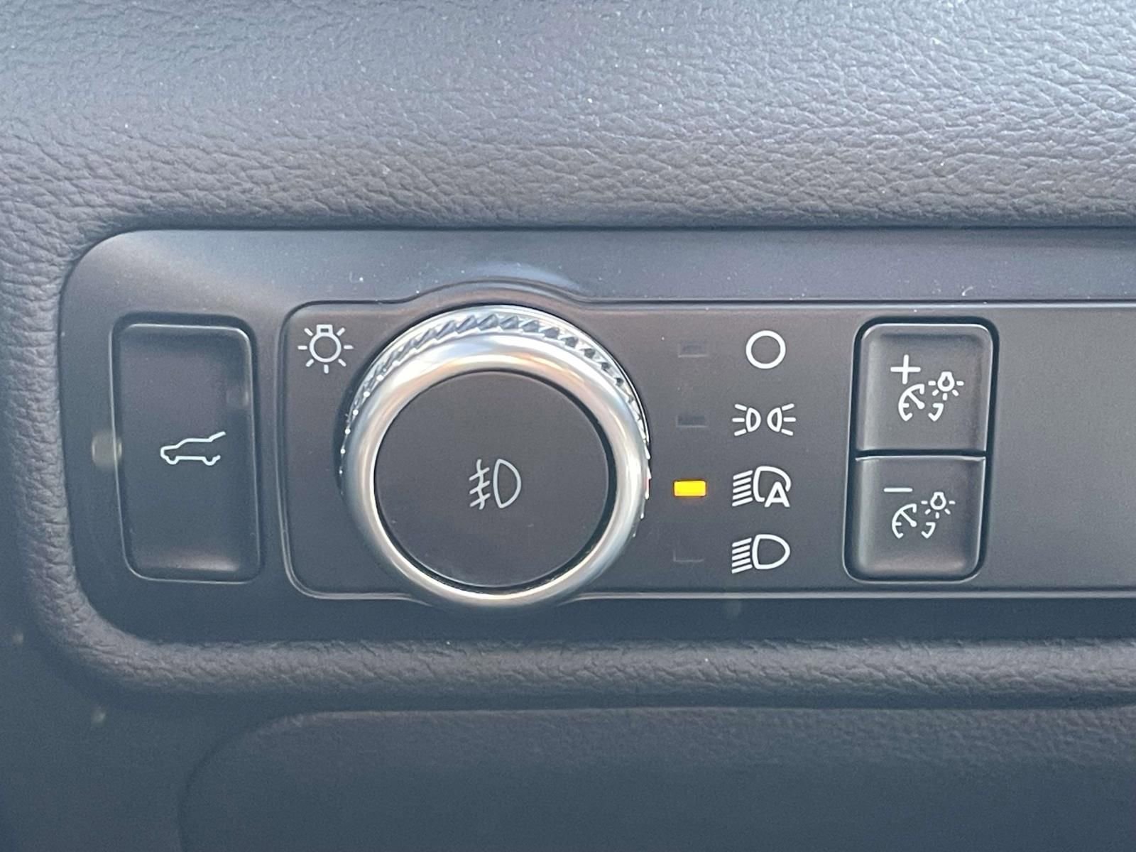 Certified 2023 Ford Explorer ST-Line w/ Class IV Trailer Tow Package image 25