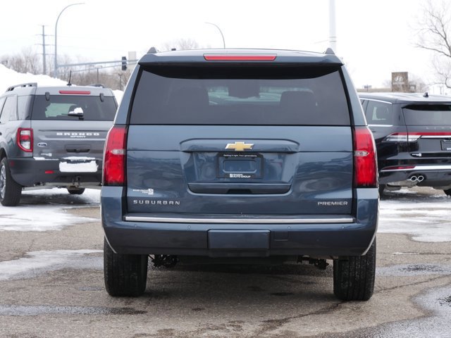 Used 2020 Chevrolet Suburban Premier image 4