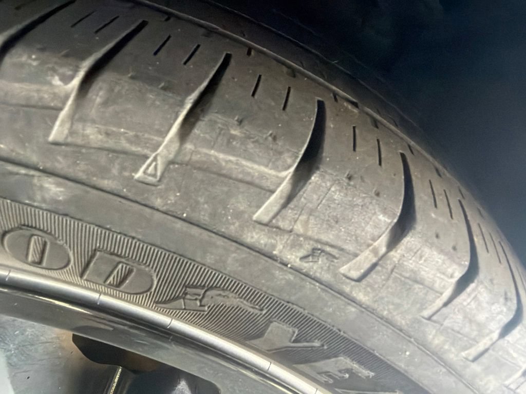 Certified 2020 Ford Fusion SE FWD image 8