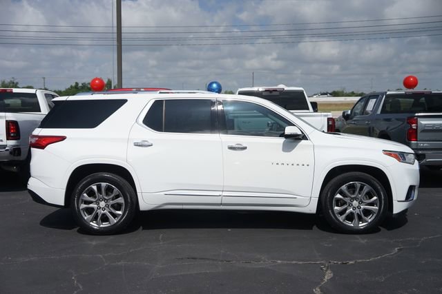 Used 2019 Chevrolet Traverse Premier w/ Driver Confidence II Package FWD image 5