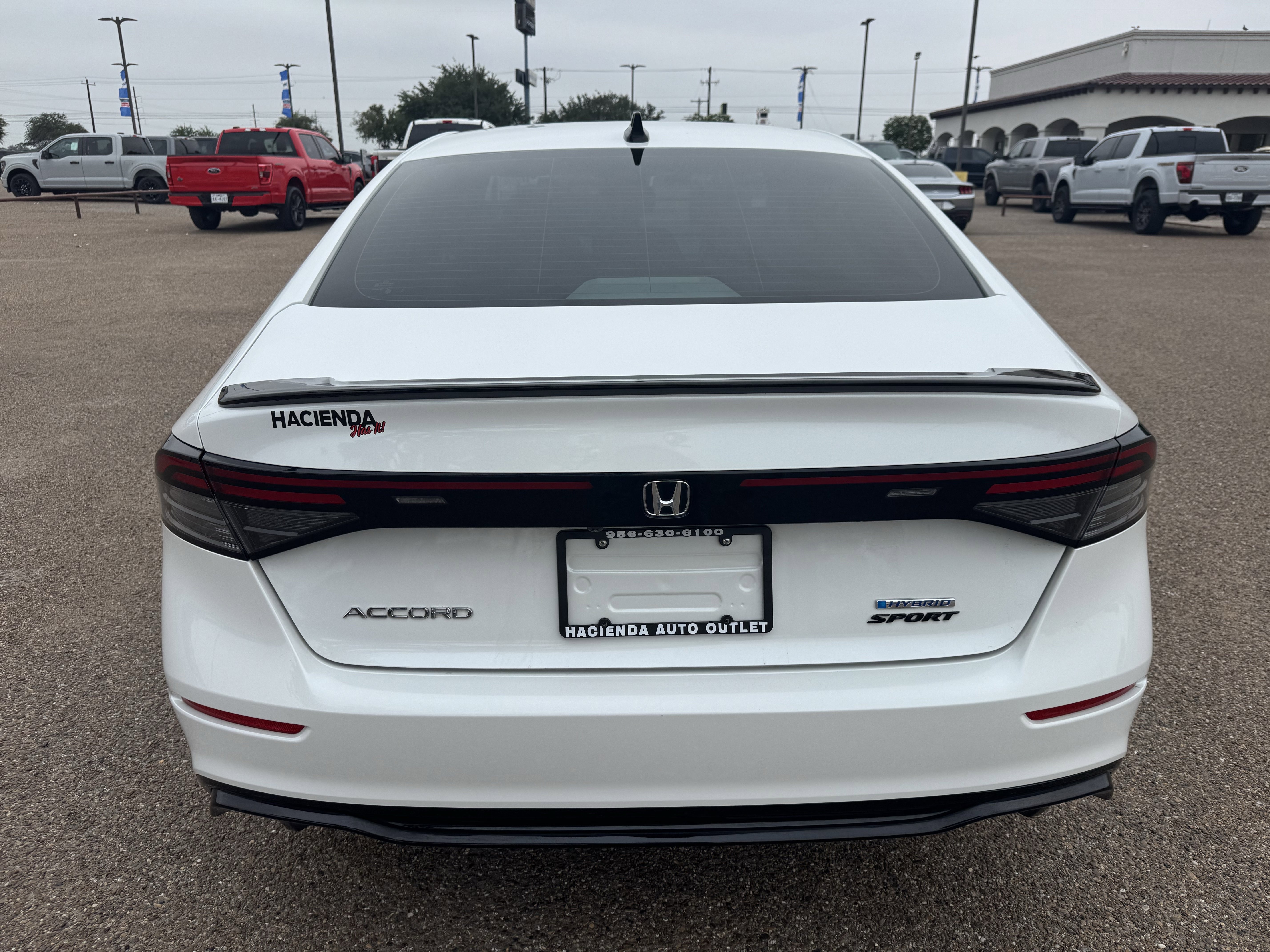 Used 2024 Honda Accord Sport image 3