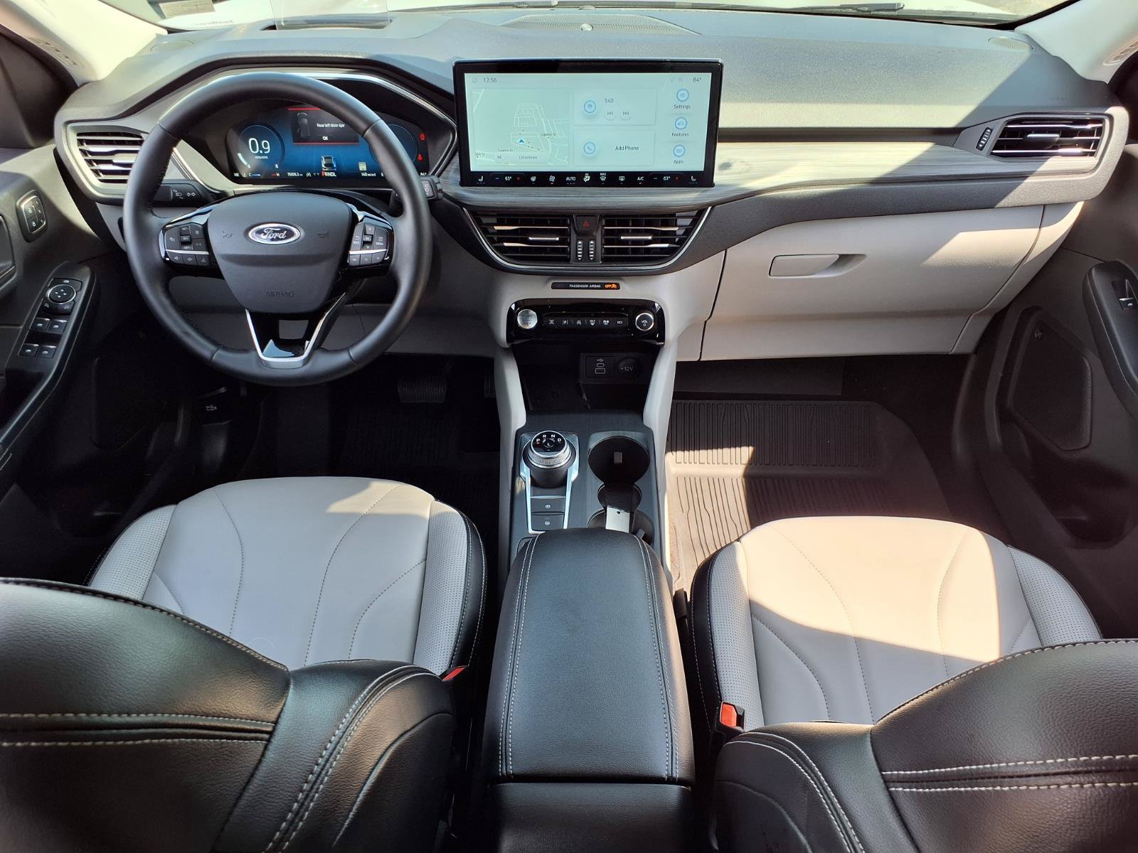 Certified 2025 Ford Escape Platinum w/ Premium Technology Package AWD/4WD image 12