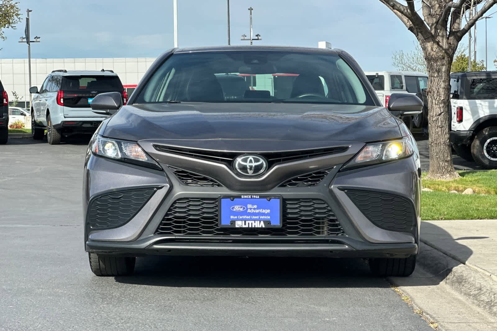 Used 2024 Toyota Camry SE FWD image 10