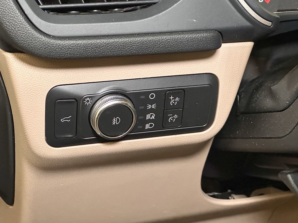 Certified 2022 Ford Escape SEL AWD/4WD image 26