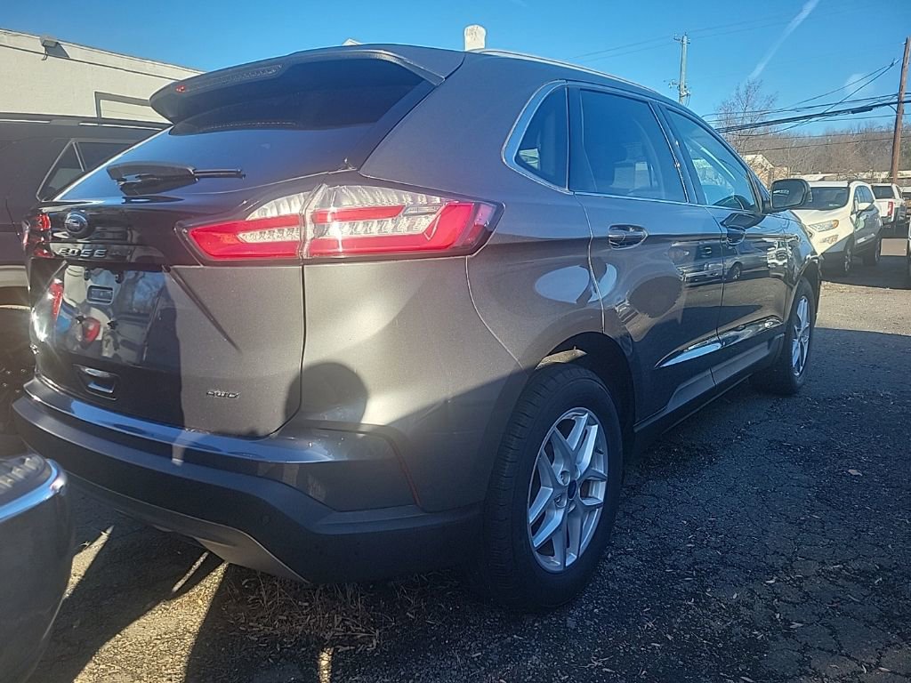 Certified 2022 Ford Edge SEL w/ Convenience Package image 4