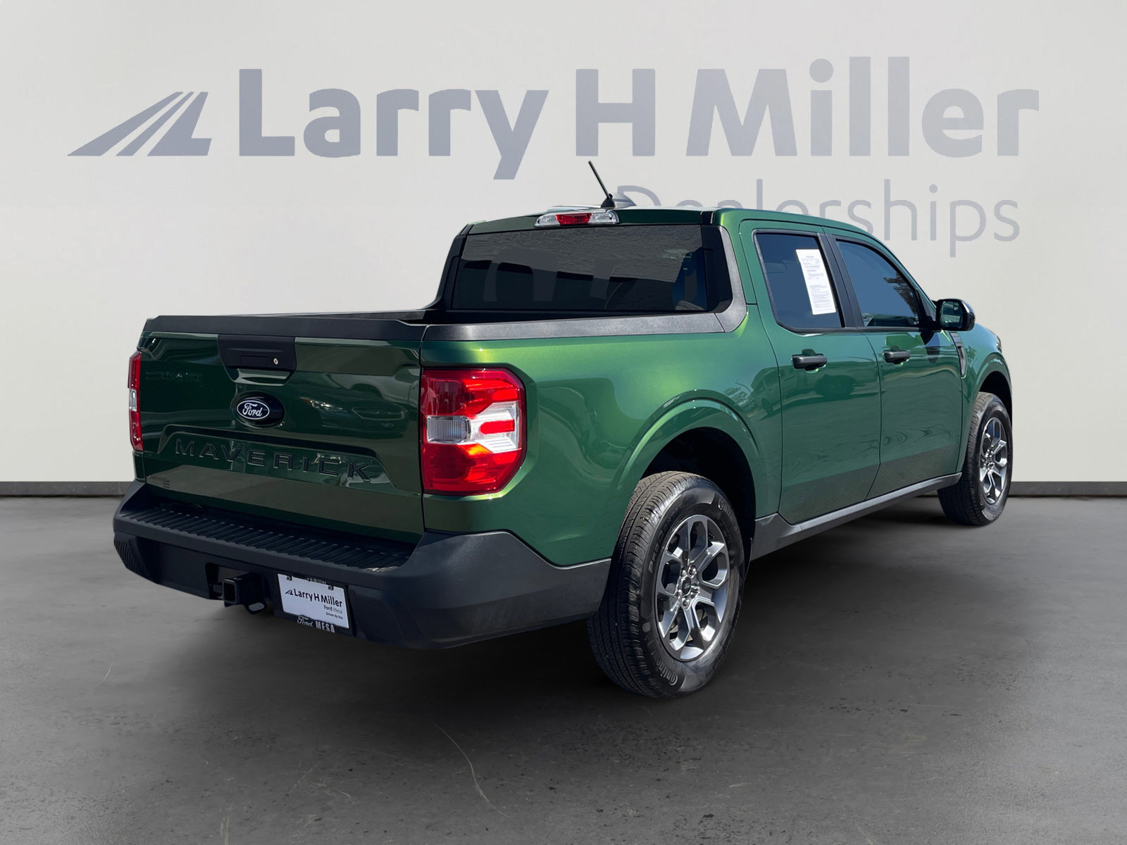 Certified 2025 Ford Maverick XLT w/ XLT Luxury Package image 5