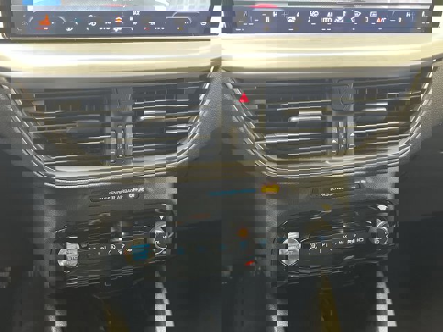 Certified 2024 Ford Escape Platinum image 29