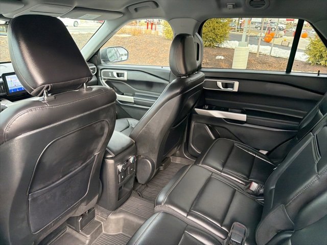 Certified 2020 Ford Explorer XLT w/ Equipment Group 202A image 20
