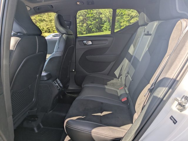 Used 2021 Volvo XC40 T5 R-Design AWD/4WD image 27
