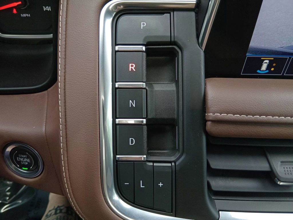 Used 2021 Chevrolet Suburban High Country image 27