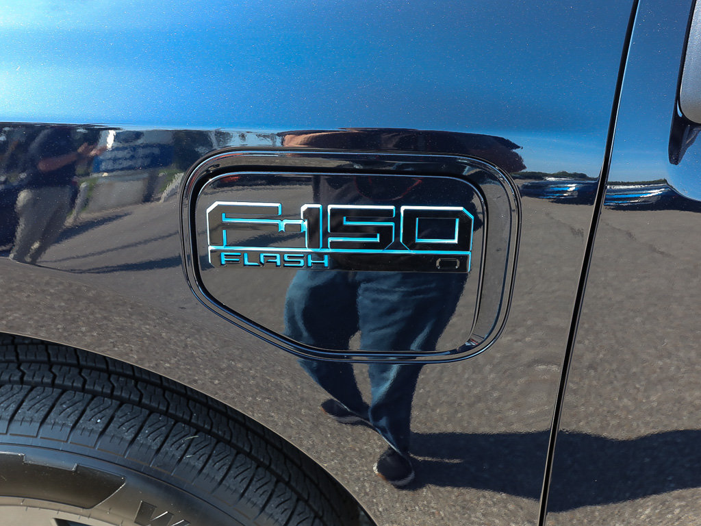 Certified 2025 Ford F150 Lightning Flash AWD/4WD image 21