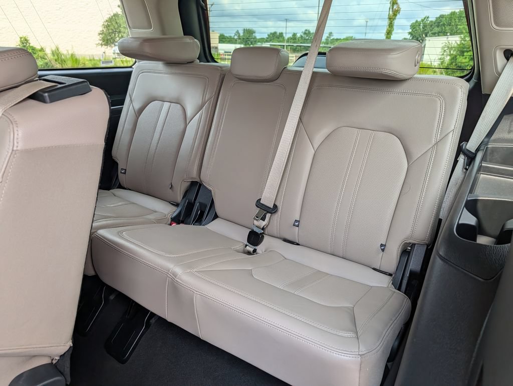 Certified 2024 Ford Expedition Limited AWD/4WD image 28