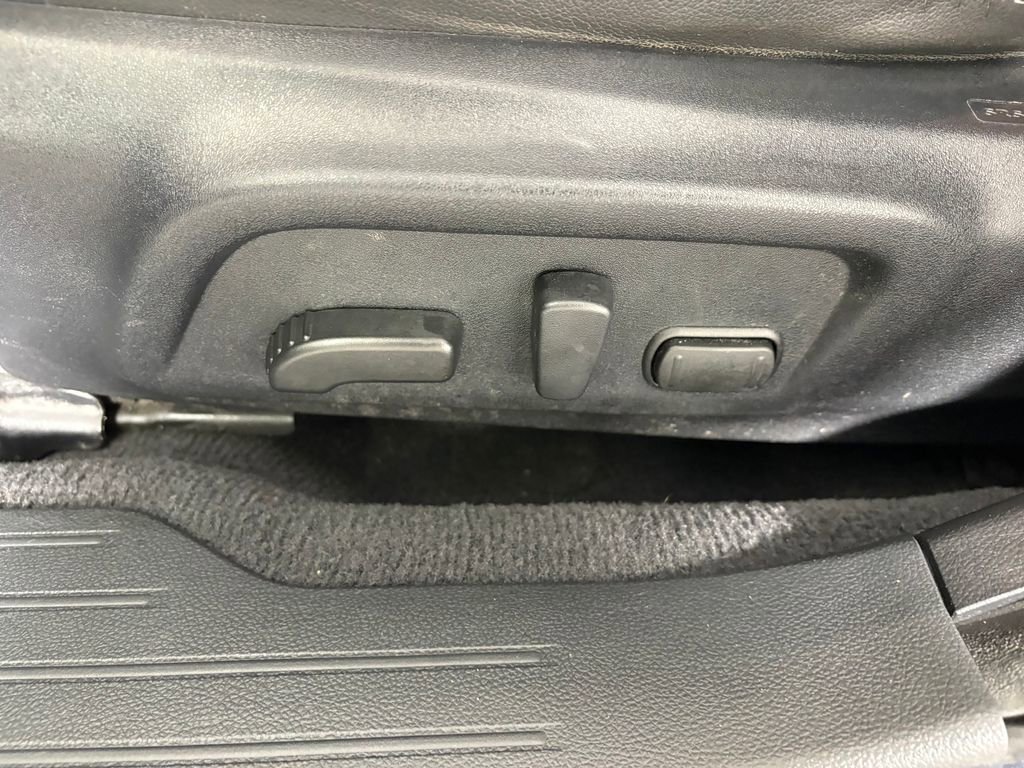 Used 2017 Subaru Outback 3.6R Limited image 14