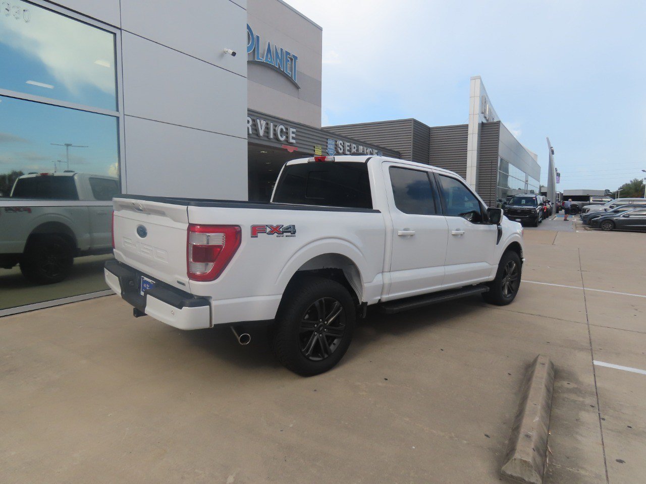 Certified 2022 Ford F150 Lariat AWD/4WD image 9