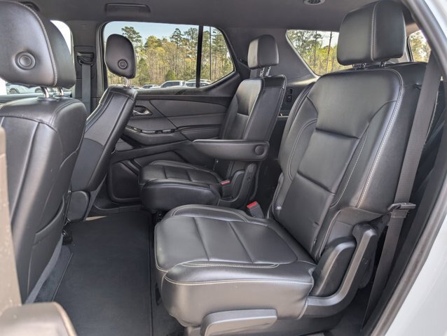 Used 2023 Chevrolet Traverse LT FWD image 29
