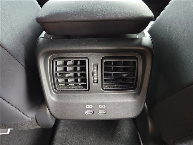 Used 2023 Toyota Crown Platinum AWD/4WD image 16