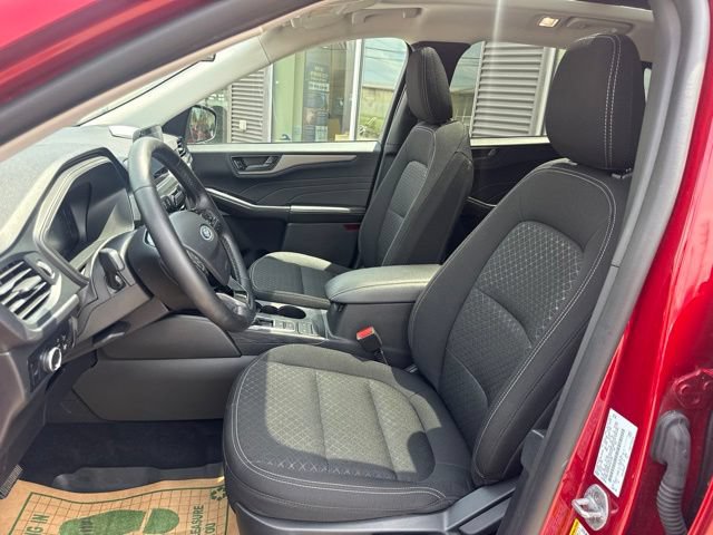 Certified 2025 Ford Escape Active w/ Cold Weather Package AWD/4WD image 16