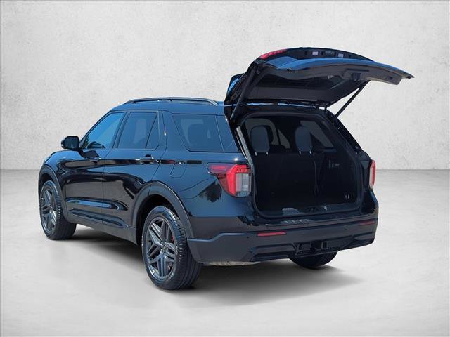 Certified 2025 Ford Explorer ST-Line w/ ST-Line Street Pack AWD/4WD image 9