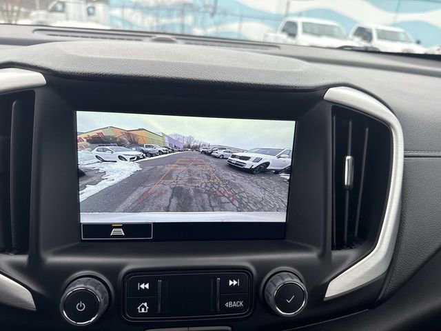 Used 2024 GMC Terrain SLT image 24