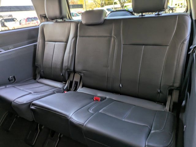 Certified 2023 Ford Expedition XLT image 20