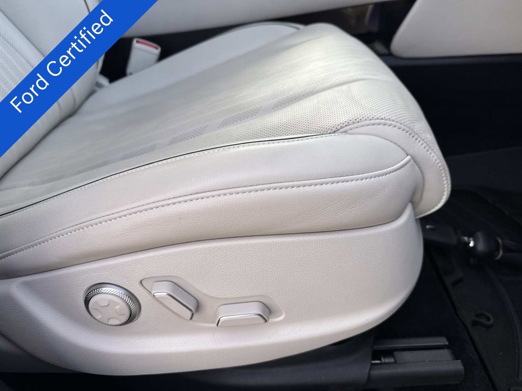 Used 2024 Genesis GV80 3.5T w/ Advanced Package image 13