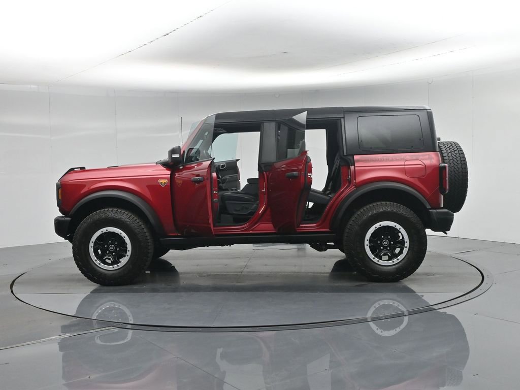 Certified 2025 Ford Bronco Badlands AWD/4WD image 34