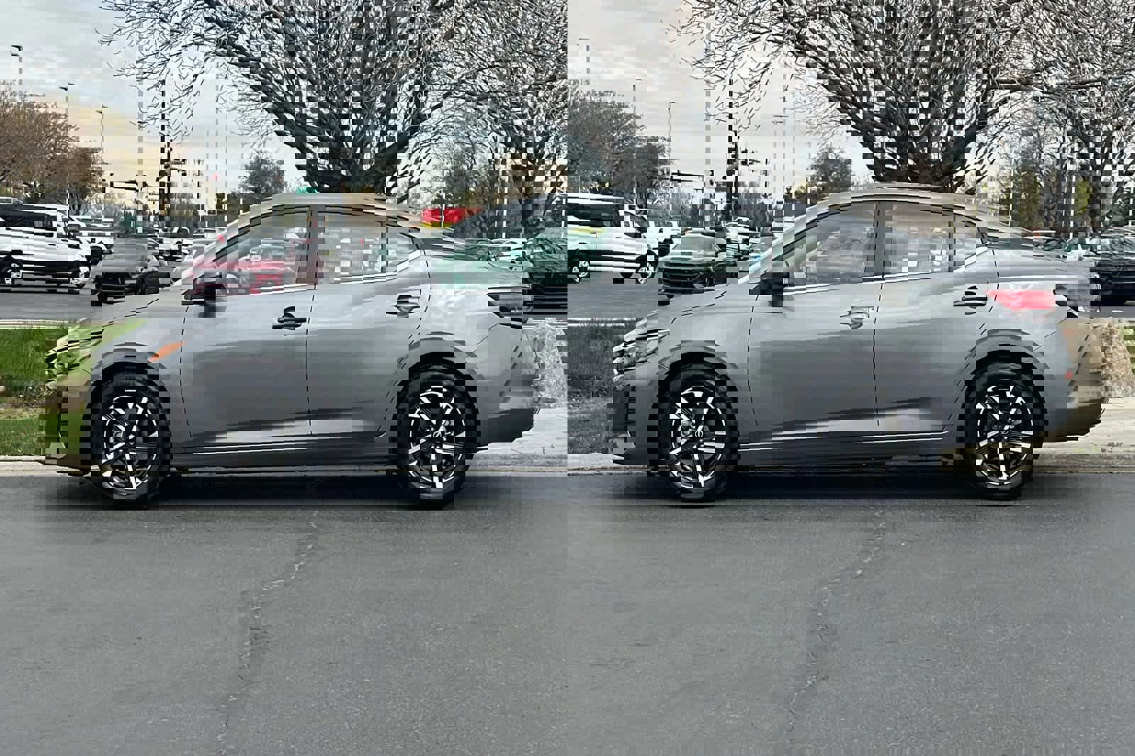 Used 2024 Nissan Sentra SV video 2