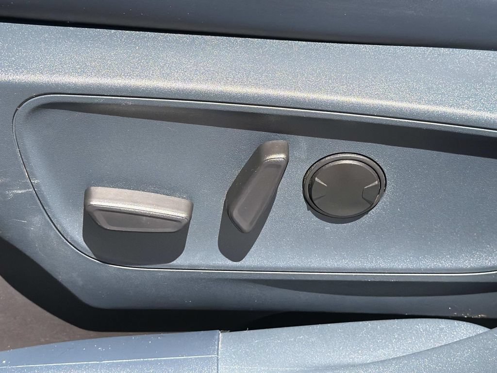 Certified 2024 Ford Maverick Lariat FWD image 21