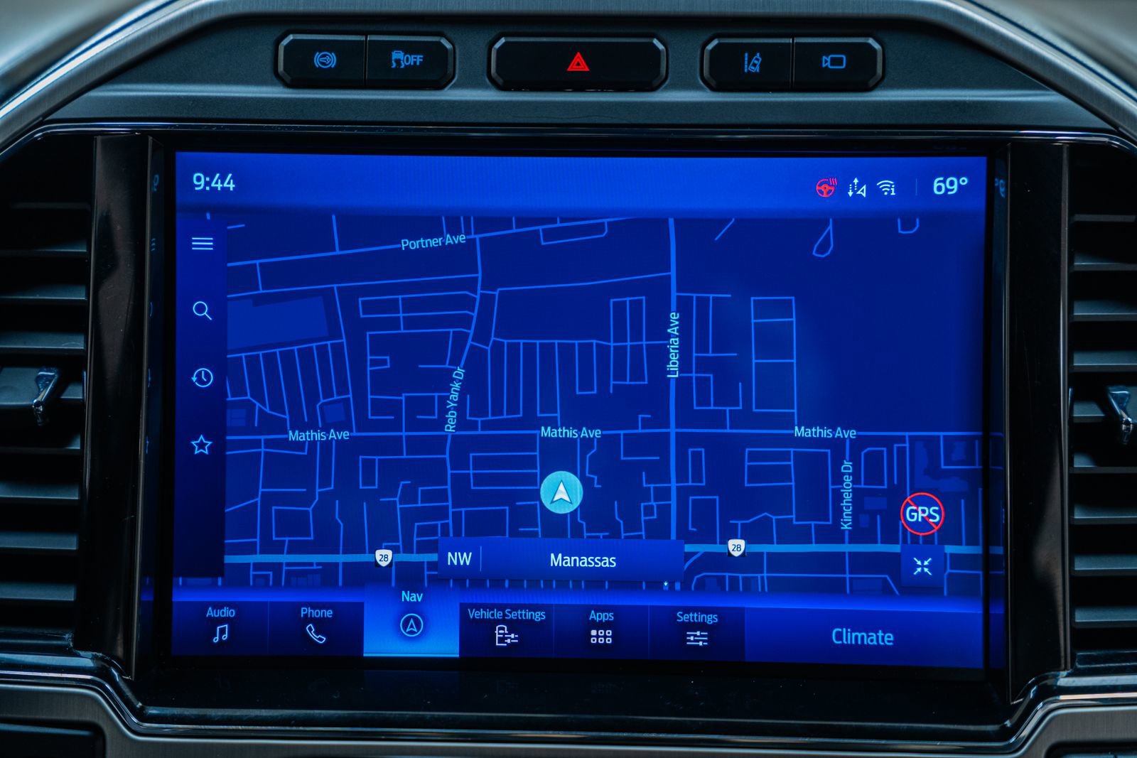 Certified 2022 Ford F250 Platinum w/ Snow Plow Prep Package image 27