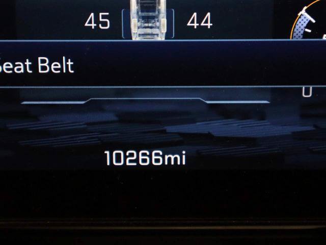 Used 2026 Chevrolet Suburban Z71 AWD/4WD image 8