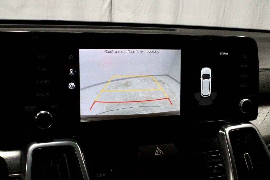 Used 2023 Kia Sorento SX image 9