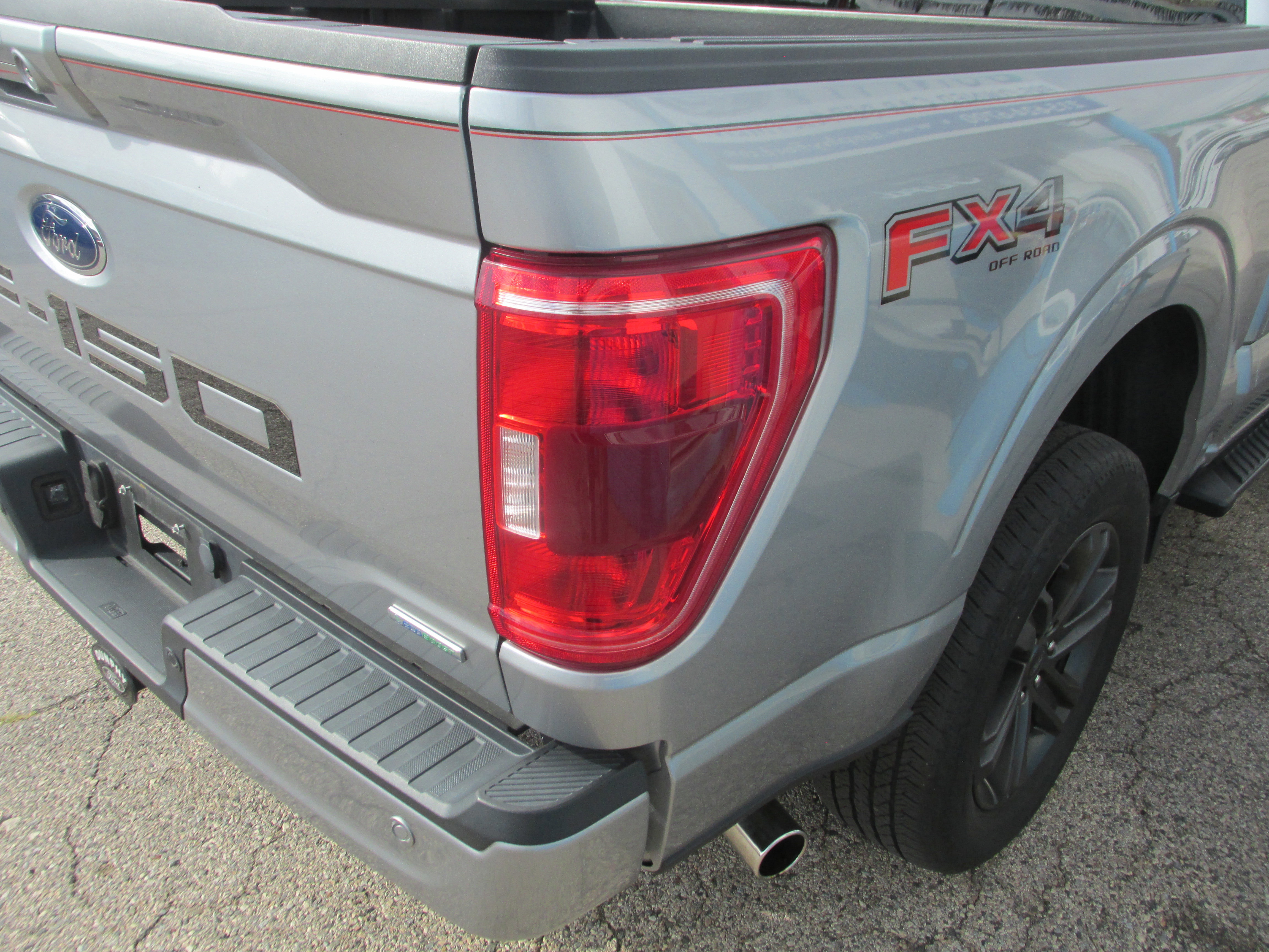 Certified 2022 Ford F150 XLT w/ Equipment Group 302A High AWD/4WD image 10