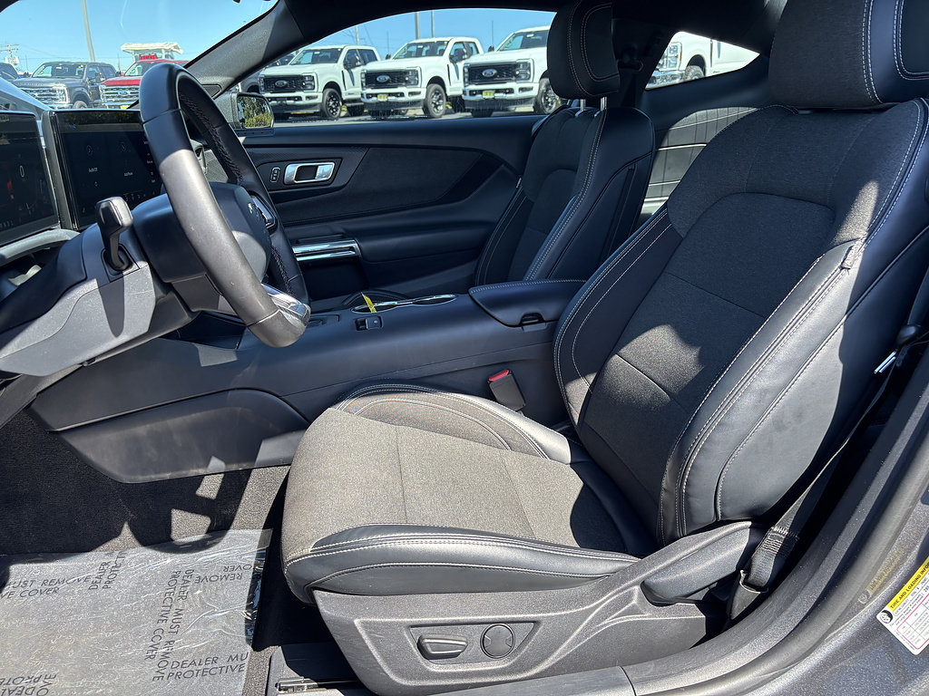 Certified 2024 Ford Mustang Coupe RWD image 18