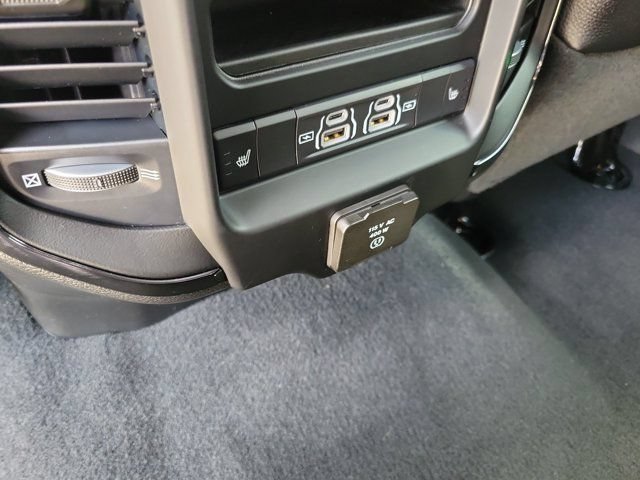 Used 2022 RAM 2500 Limited w/ Towing Technology Group AWD/4WD image 19
