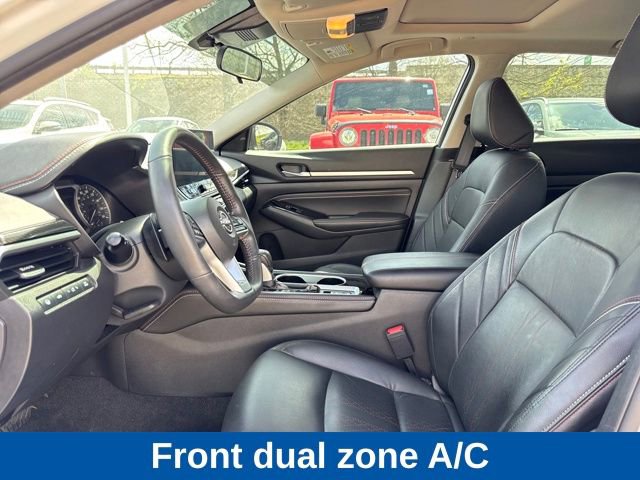 Used 2023 Nissan Altima 2.0 SR FWD image 14