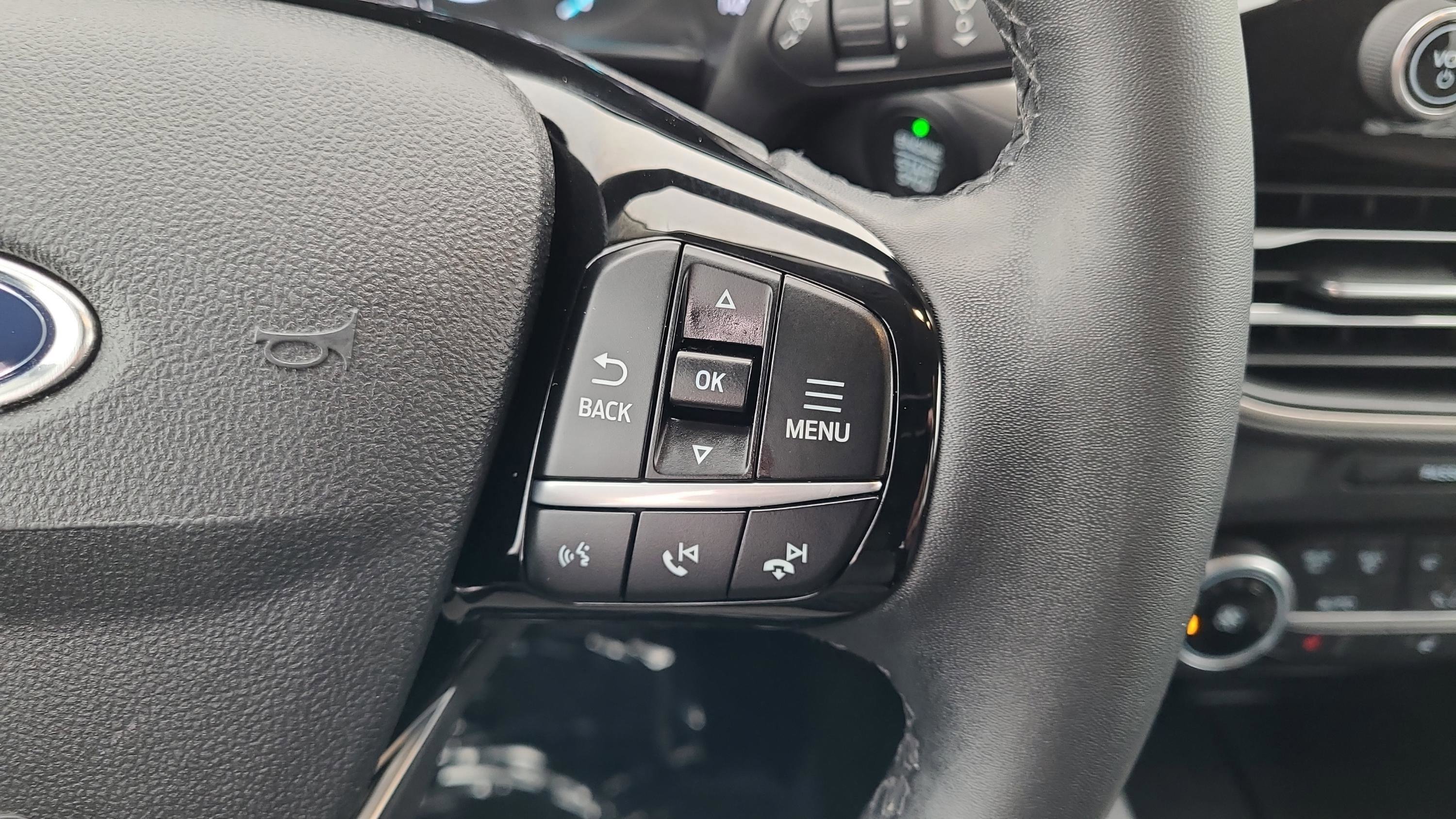 Certified 2022 Ford Escape SE w/ Cold Weather Package image 10