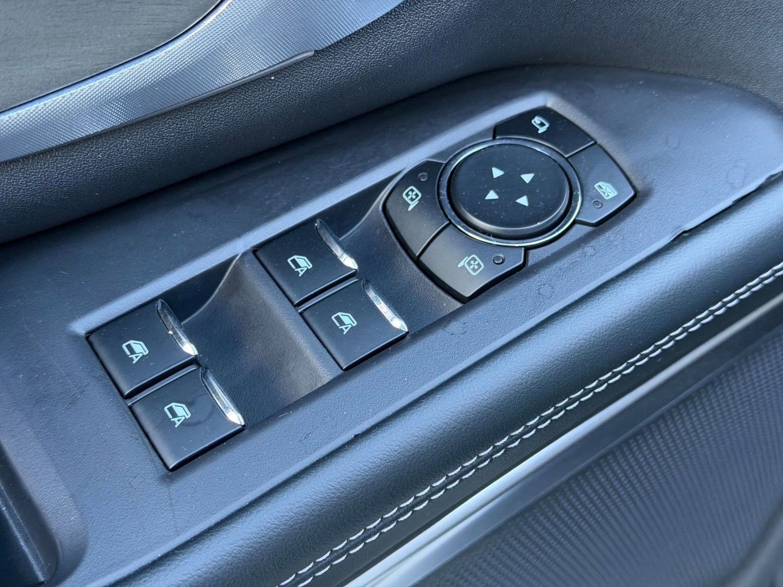 Certified 2025 Ford Expedition Platinum image 12