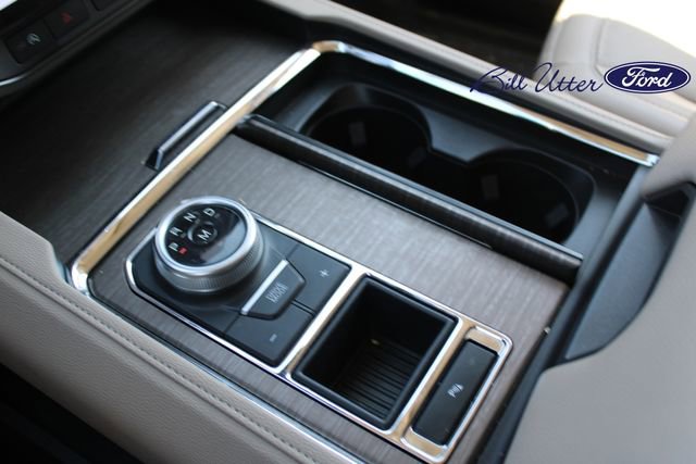 Certified 2024 Ford Expedition Limited RWD image 17